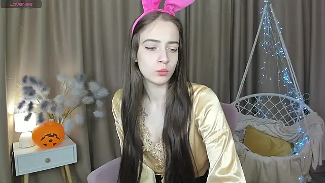 Belle Wa1ker online show from 10.31.25