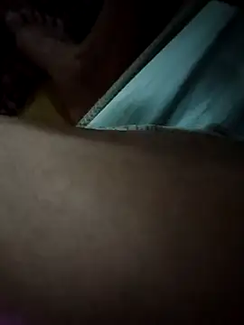 Snapshot of Yazaza1999 chatting on 09.18.25 Yazaza1999 online show from 09.18.25