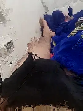 Snapshot of Yazaza1999 chatting on 09.28.25 Yazaza1999 online show from 09.28.25