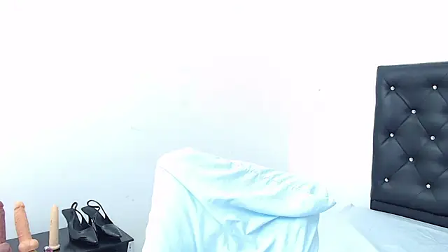 ivorynoir online show from 04.18.26