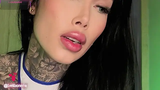 belllbonniie online show from 10.12.25