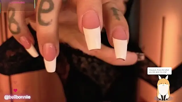 belllbonniie online show from 10.18.25