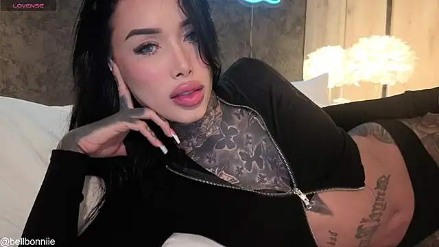 belllbonniie online show from 04.18.26