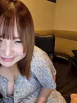 Snapshot of --MIYUKI chatting on 10.19.25 --MIYUKI online show from 10.19.25
