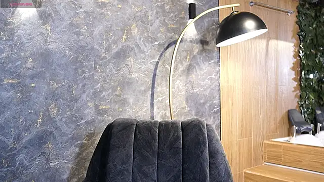 Tayler Kim online show from 10.25.25