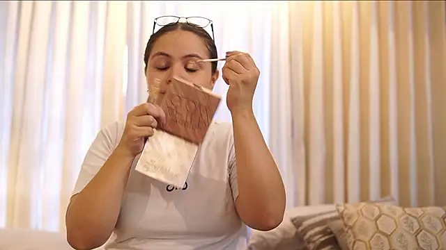 Tayler Kim online show from 03.01.26