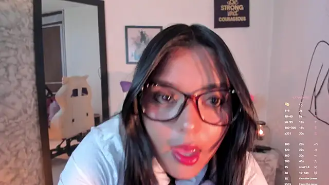 Snapshot of FierceLali chatting on 11.13.25 FierceLali online show from 11.13.25