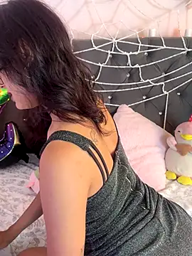 Snapshot of Im_Lyan chatting on 10.24.25 Im Lyan online show from 10.24.25