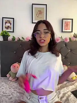 Im Lyan online show from 11.14.25