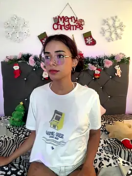 Im Lyan online show from 12.13.25