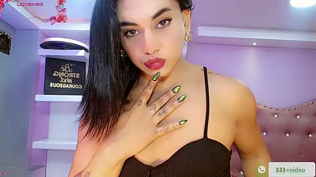 Snapshot of Valeria_Swett_ chatting on 10.01.25 Valeria Swett  online show from 10.01.25