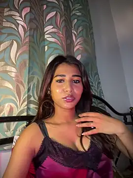 STRIP GLOW online show from 04.09.26