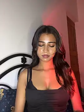 STRIP GLOW online show from 05.17.26