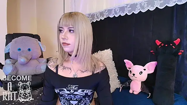 Snapshot of IvyBelle_ chatting on 05.16.26 IvyBelle online show from 05.16.26