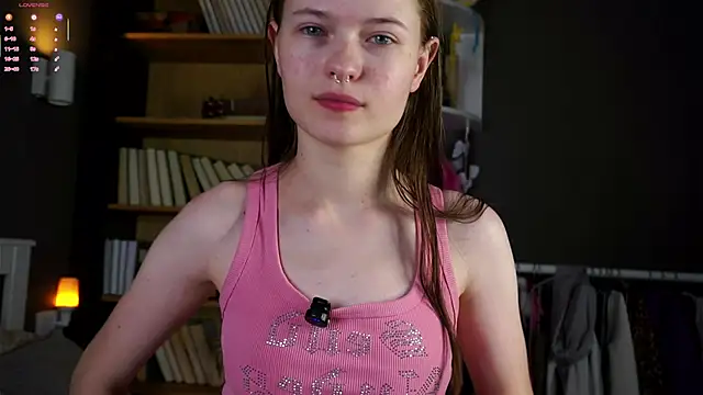 LynHillaire online show from 12.22.25