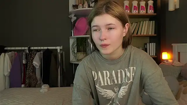 LynHillaire online show from 02.09.26