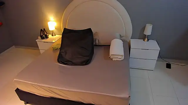 emilytowzen online show from 03.08.26