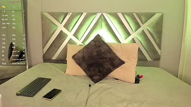 kaylii purple online show from 11.07.25