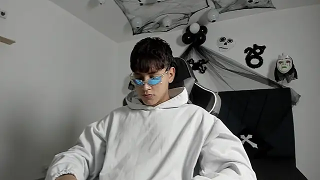 zeusapollofuck online show from 10.16.25