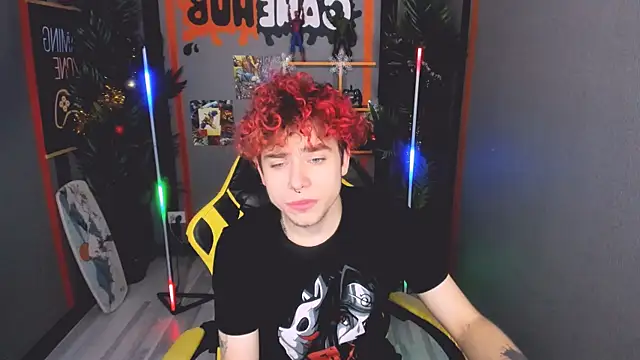 Snapshot of Blaiz_Vok chatting on 12.13.25 Blaiz Vok online show from 12.13.25