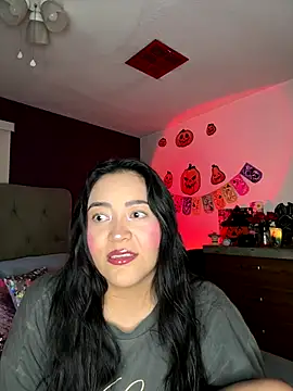 MyHoneyFrida online show from 10.27.25