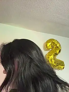 MyHoneyFrida online show from 11.27.25