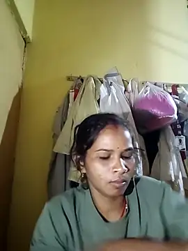 Snapshot of Jaya_Iyer chatting on 10.26.25 Jaya Iyer online show from 10.26.25