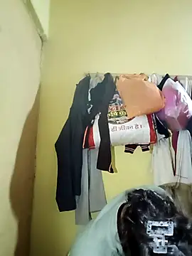 Snapshot of Jaya_Iyer chatting on 11.12.25 Jaya Iyer online show from 11.12.25