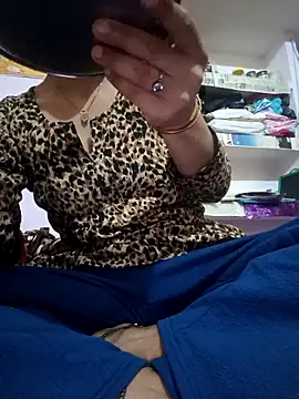 Snapshot of Sexy_Musakan22 chatting on 11.08.25 Sexy Musakan22 online show from 11.08.25