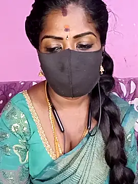 Snapshot of tamilammukuttyy chatting on 04.25.26 tamilammukuttyy online show from 04.25.26