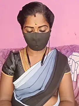 Snapshot of tamilammukuttyy chatting on 05.21.26 tamilammukuttyy online show from 05.21.26