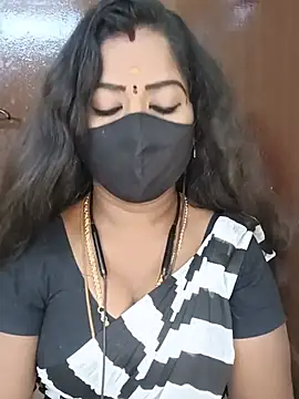 Snapshot of tamilammukuttyy chatting on 07.26.26 tamilammukuttyy online show from 07.26.26