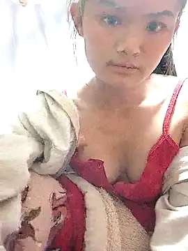 Snapshot of xinhxinhcute chatting on 10.26.25 xinhxinhcute online show from 10.26.25