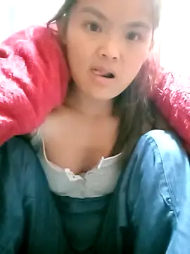 Snapshot of xinhxinhcute chatting on 11.03.25 xinhxinhcute online show from 11.03.25