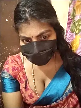 Nithiila online show from 12.15.25