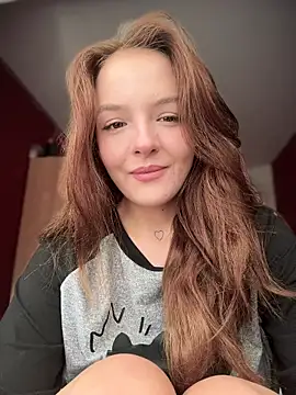 Snapshot of -Meowy- chatting on 09.25.25 -Meowy- online show from 09.25.25