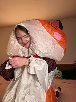 Snapshot of -Meowy- chatting on 02.28.26 -Meowy- online show from 02.28.26