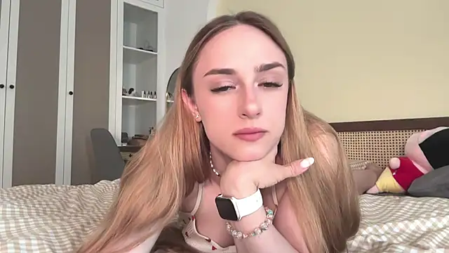 Snapshot of Dana__Whitttte chatting on 07.14.26 Dana Whitttte online show from 07.14.26