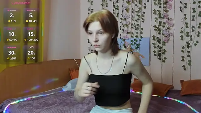 AudreyyKim online show from 11.30.25