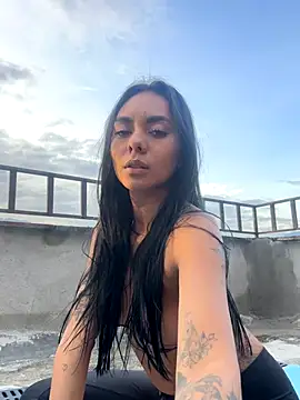 GiorgiaLuxee online show from 09.25.25