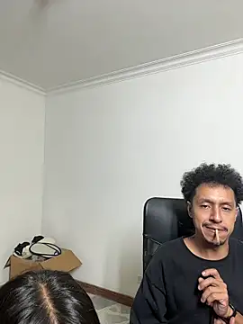 GiorgiaLuxee online show from 11.23.25