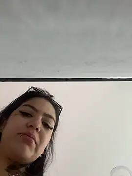 MAGIC TESSA online show from 10.04.25