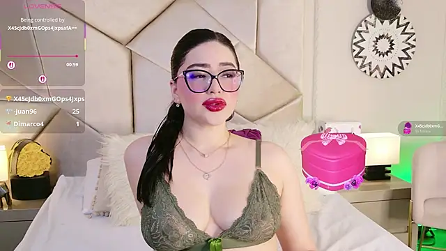 Snapshot of Catalina-Malave chatting on 05.05.26 Catalina-Malave online show from 05.05.26