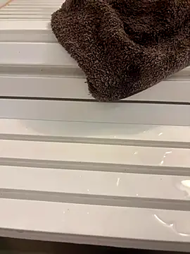 sukebegorilla online show from 10.28.25