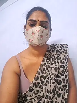 Snapshot of sherlin24 chatting on 10.29.25 sherlin24 online show from 10.29.25