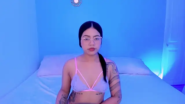 LiilithNova online show from 11.30.25