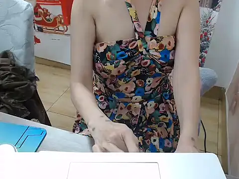 Snapshot of Funnygirl_9x chatting on 12.02.25 Funnygirl 9x online show from 12.02.25