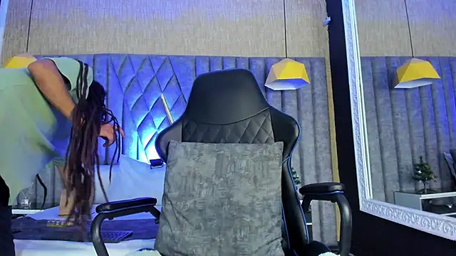 Boss Domiinator online show from 12.14.25