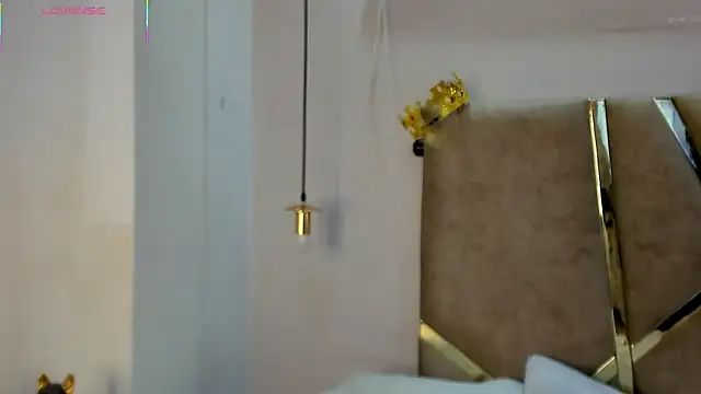 HunterHeat  online show from 10.26.25