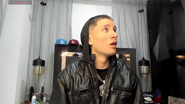 HunterHeat  online show from 05.04.26